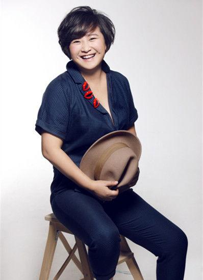 娱乐吃瓜君贾玲,娱乐吃瓜界的“瓜王”,揭秘娱乐圈幕后故事